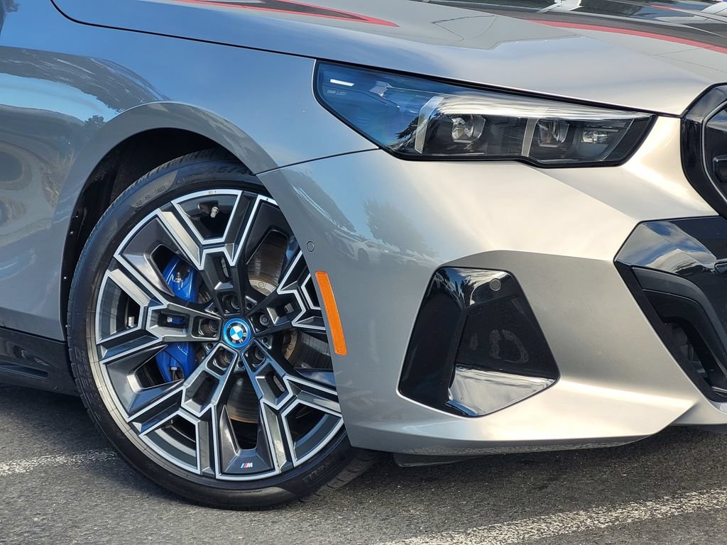 Used 2024 BMW i5 M60 w/ Premium Package AWD/4WD image 3