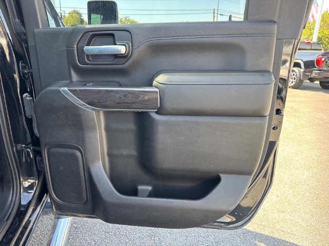 Used 2021 Chevrolet Silverado 2500 LTZ w/ LTZ Premium Package AWD/4WD image 16