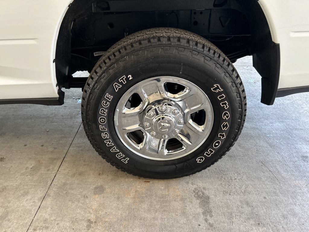 Used 2025 RAM 3500 Tradesman w/ Chrome Appearance Group AWD/4WD image 18