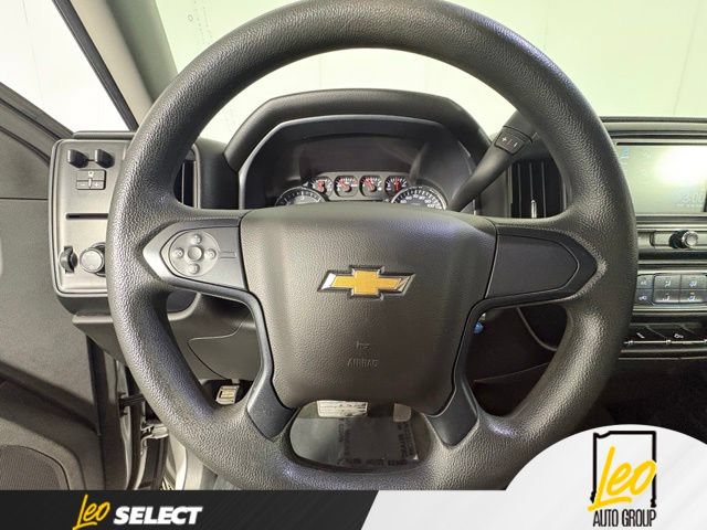 Used 2018 Chevrolet Silverado 1500 Custom w/ Custom Value Package AWD/4WD image 9