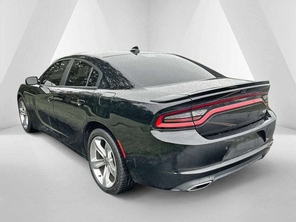 Used 2018 Dodge Charger R/T RWD image 5