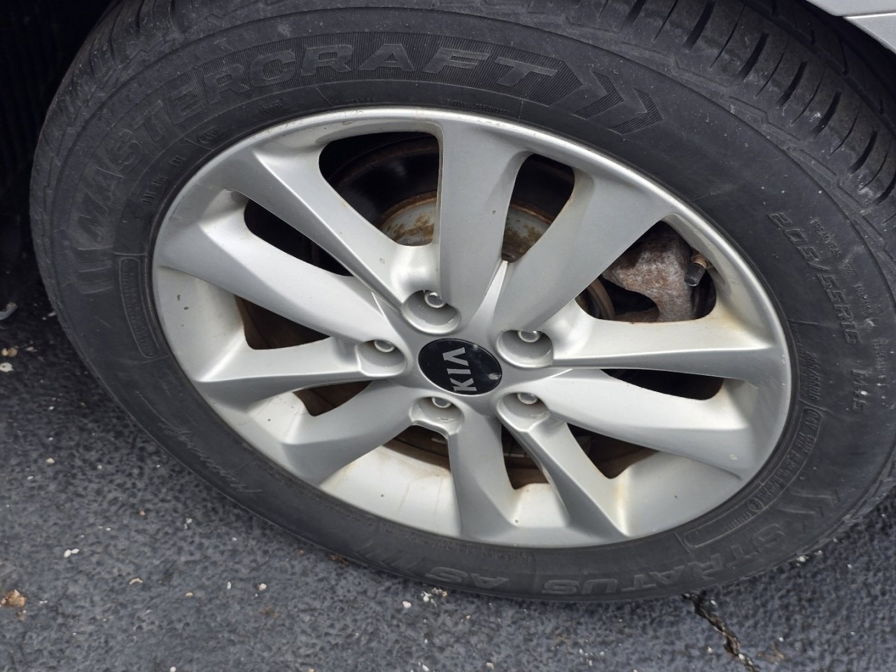 Used 2017 Kia Forte LX w/ LX Popular Package image 13