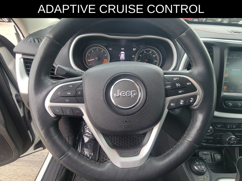 Used 2015 Jeep Cherokee Trailhawk w/ Comfort/Convenience Group AWD/4WD image 21