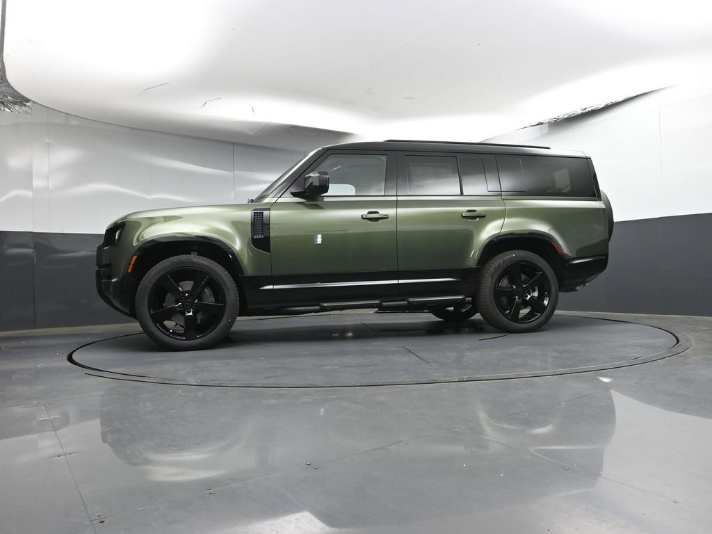New 2026 Land Rover Defender 130 X-Dynamic SE AWD/4WD image 30