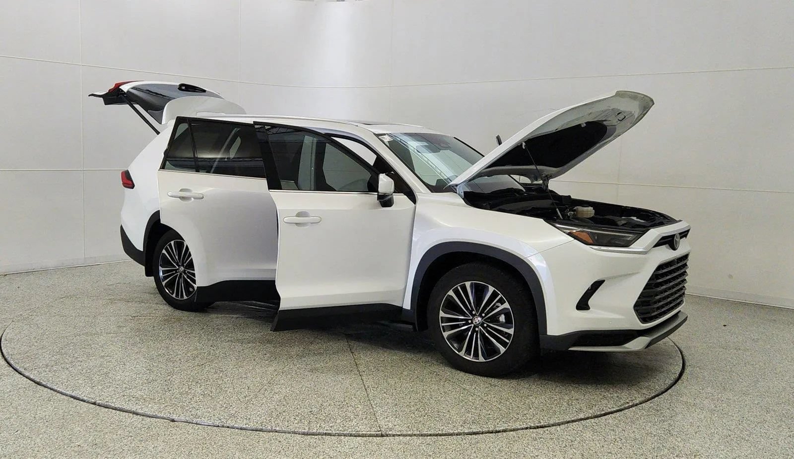 Used 2024 Toyota Grand Highlander AWD Hybrid image 9