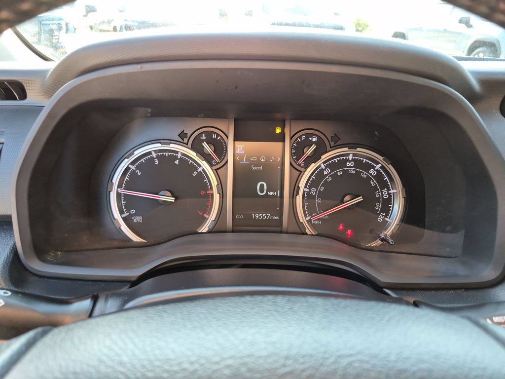 Used 2024 Toyota 4Runner TRD Off-Road Premium AWD/4WD image 24