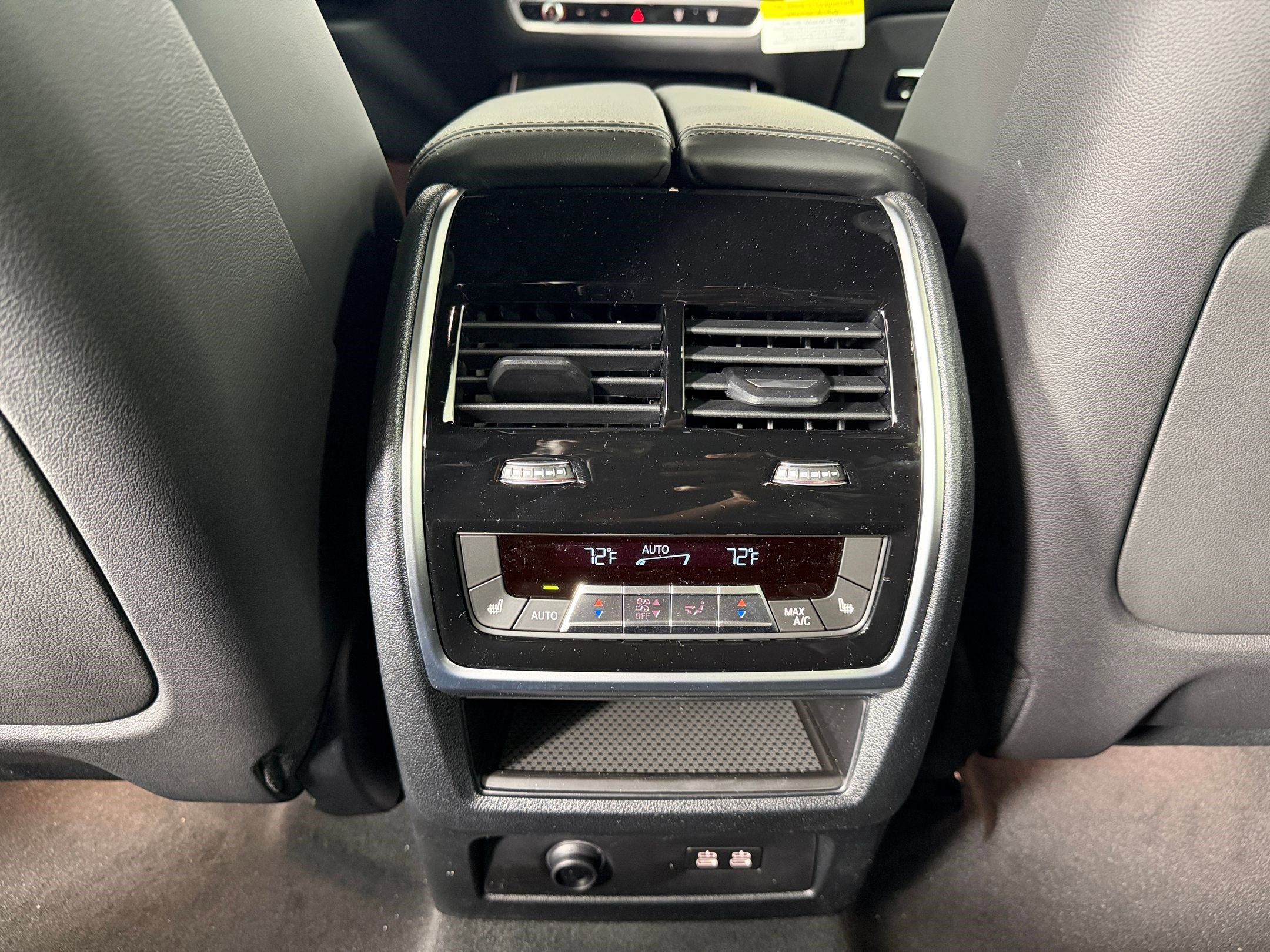 New 2026 BMW X7 M60i image 30