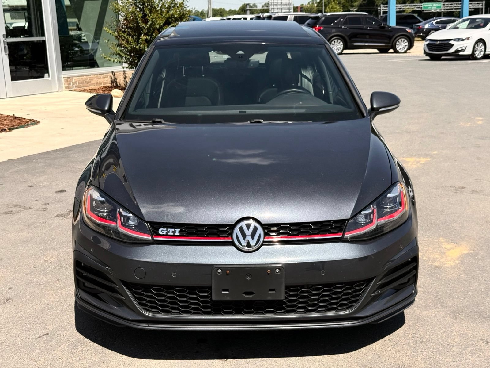 Used 2018 Volkswagen GTI SE FWD image 6