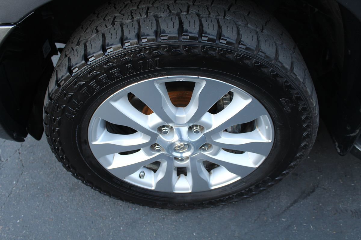 Used 2014 Toyota Sequoia Platinum AWD/4WD image 10