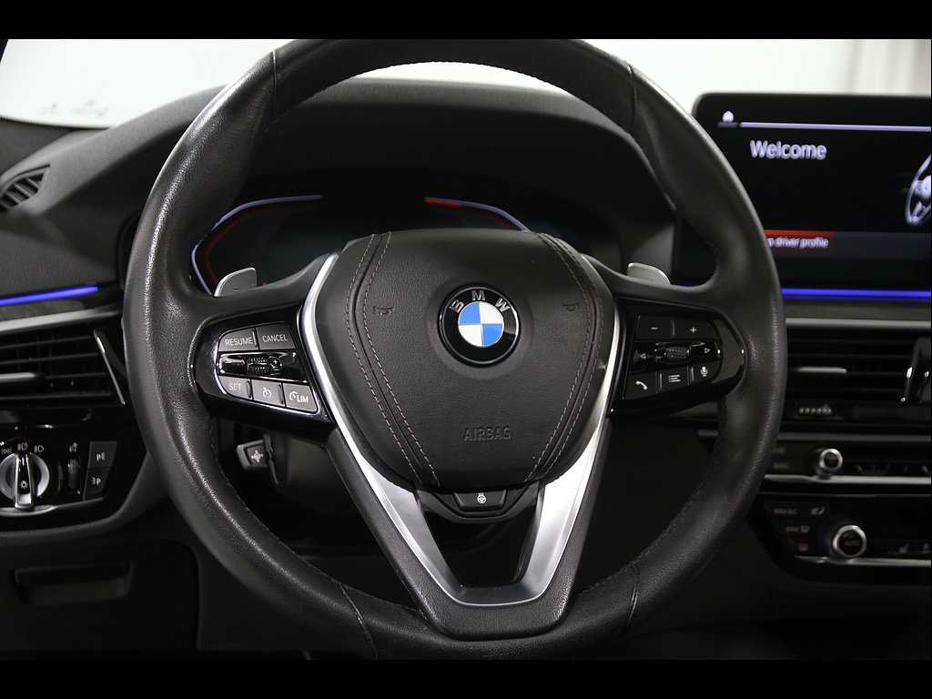 Certified 2023 BMW 530i xDrive w/ Premium Package AWD/4WD image 7