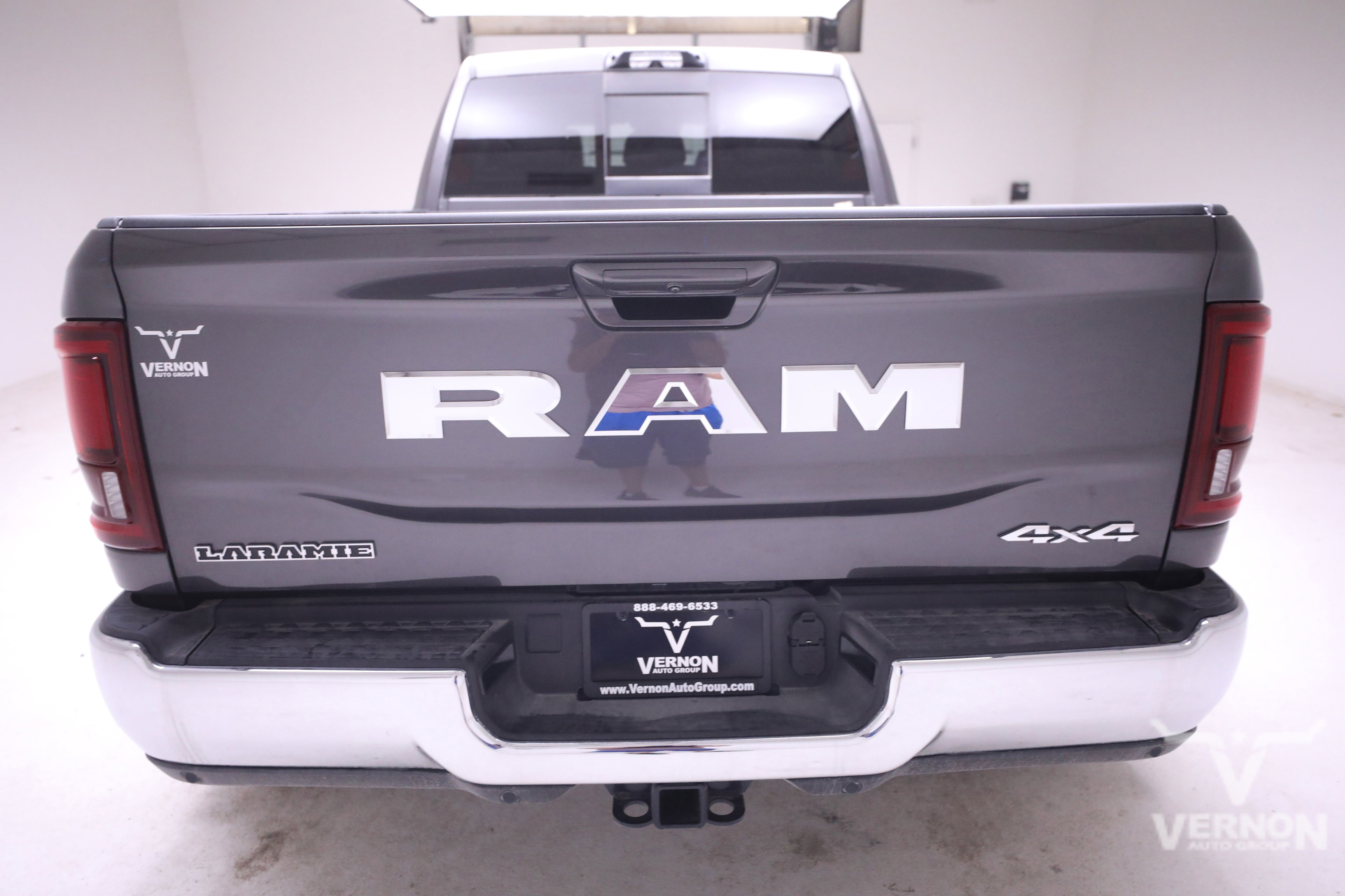 New 2025 RAM 3500 Laramie image 4