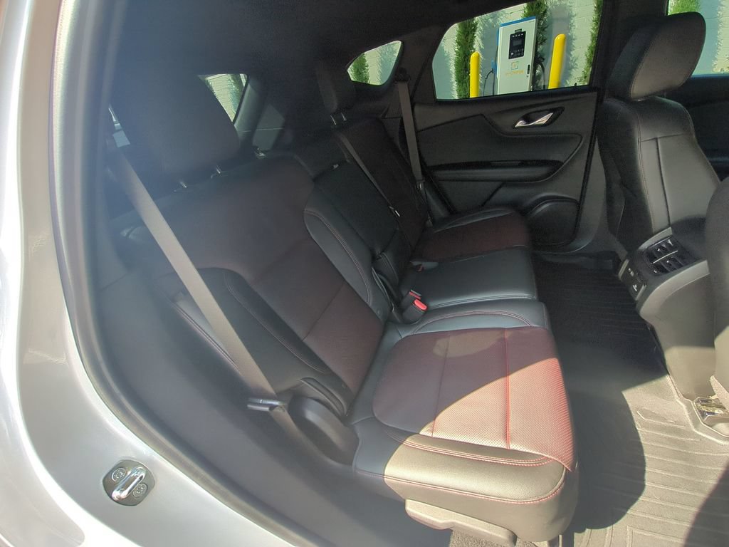 Used 2021 Chevrolet Blazer RS FWD image 32