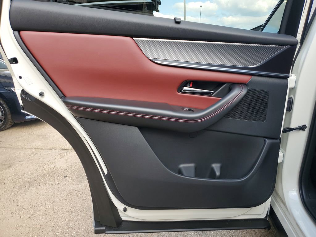 New 2026 MAZDA CX-70 3.3 Turbo S w/ Premium Package AWD/4WD image 17