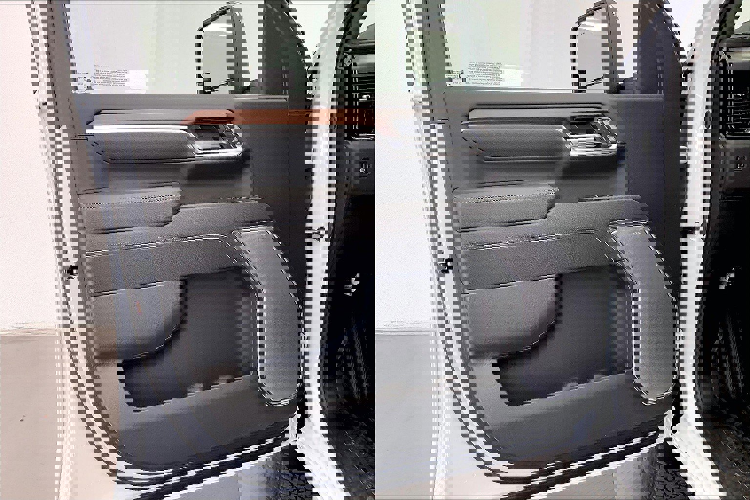 New 2026 GMC Sierra 2500 Denali w/ Denali Reserve Package image 12