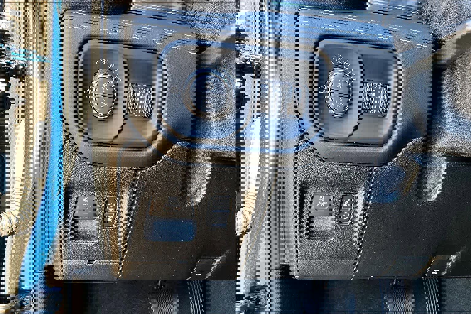 Used 2021 RAM 1500 Limited image 31