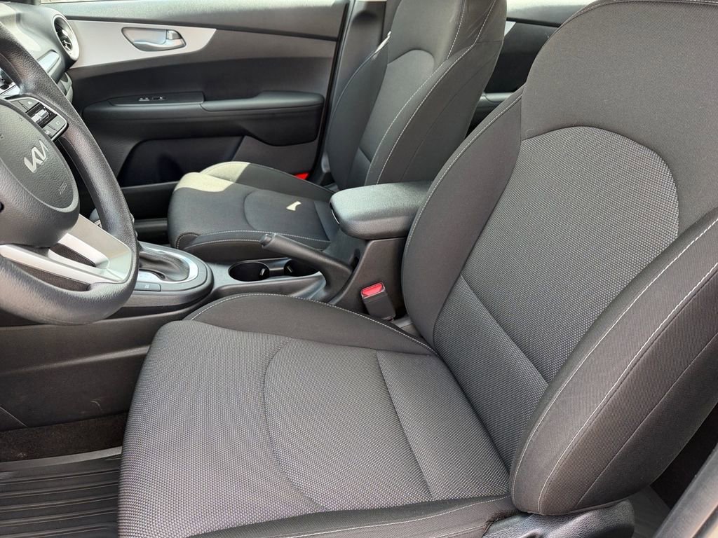 Used 2024 Kia Forte LX image 10