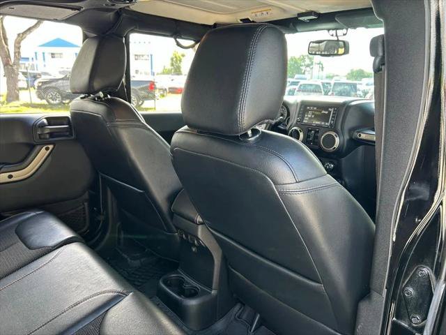Certified 2017 Jeep Wrangler Unlimited Sahara AWD/4WD image 48