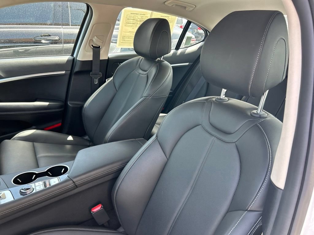 Used 2026 Genesis G70 2.5T RWD image 19