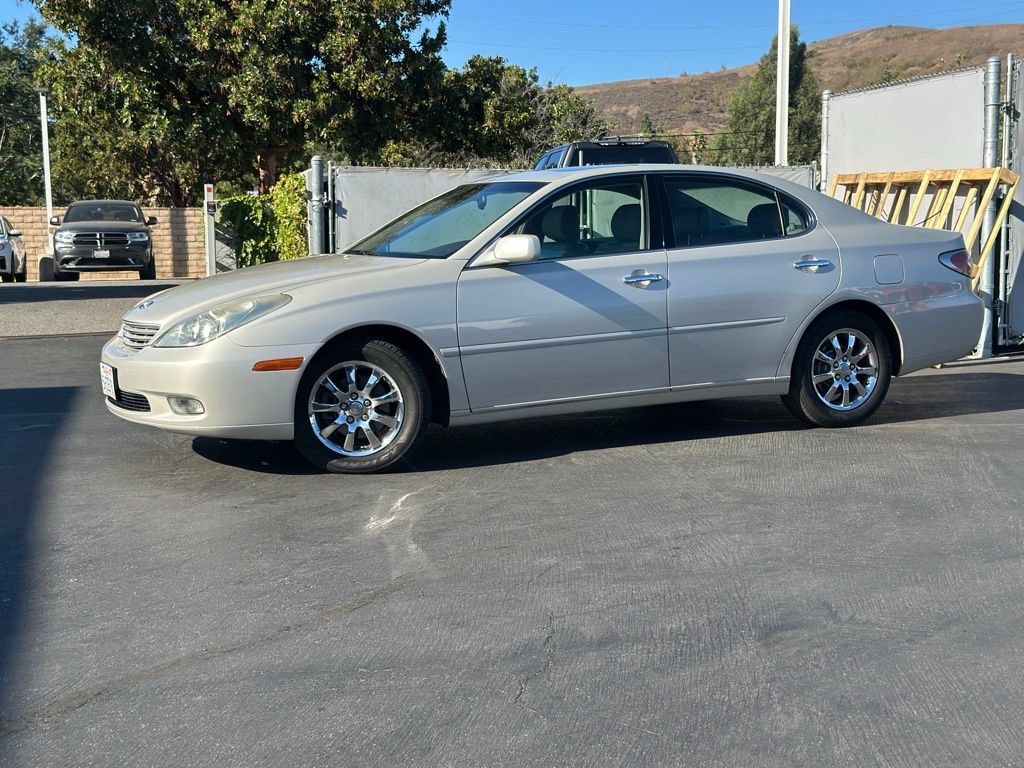 Used 2004 Lexus ES 330 FWD image 1