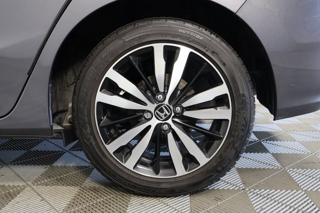 Used 2020 Honda Fit EX image 16