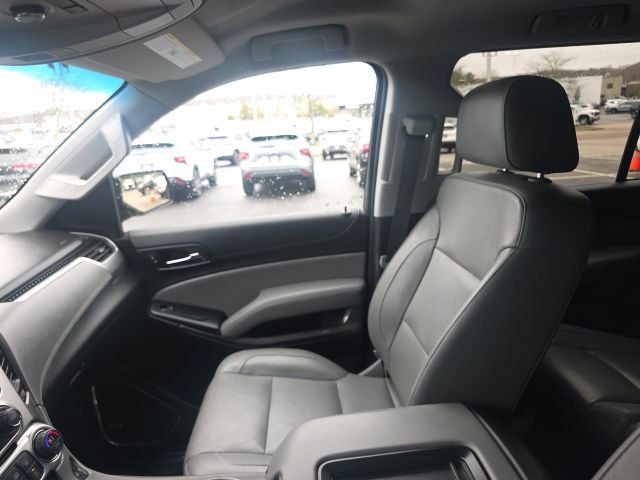Used 2019 Chevrolet Suburban LT image 29