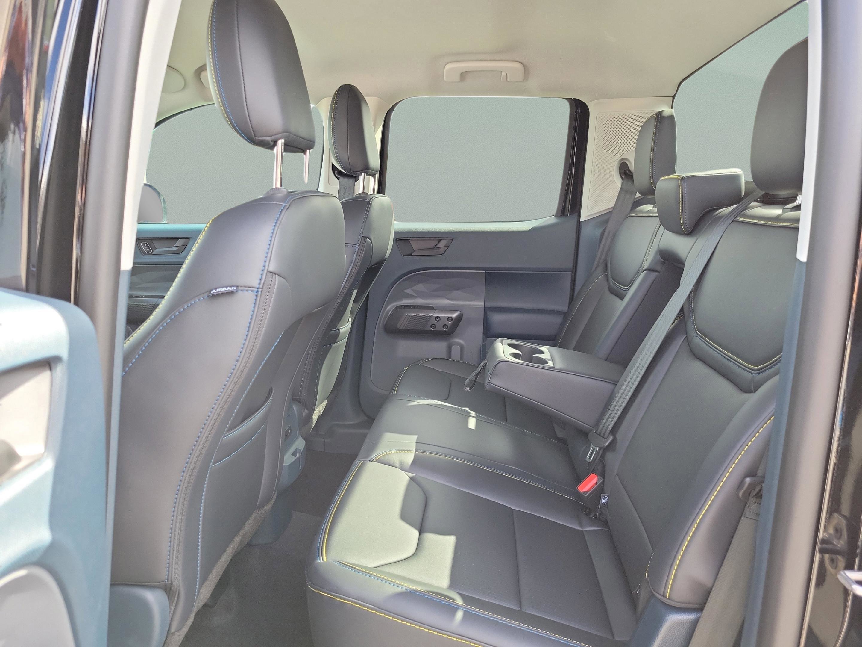 New 2026 Ford Maverick Lobo image 7