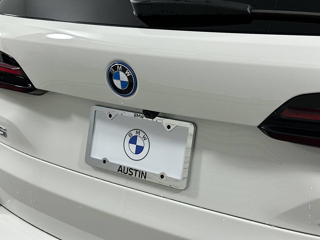 Used 2026 BMW X5 xDrive50e w/ M Sport Package AWD/4WD image 22