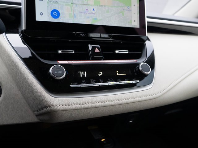 Used 2025 Toyota Corolla XLE image 26