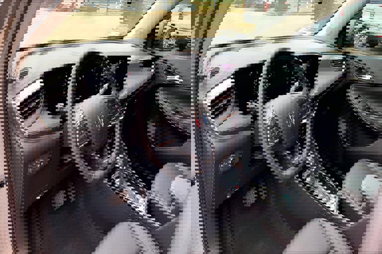 Used 2024 Buick Encore GX Sport Touring w/ Comfort Package image 17