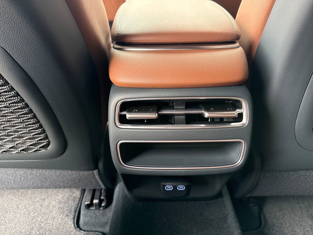 New 2026 Genesis GV70 2.5T Advanced AWD/4WD image 14