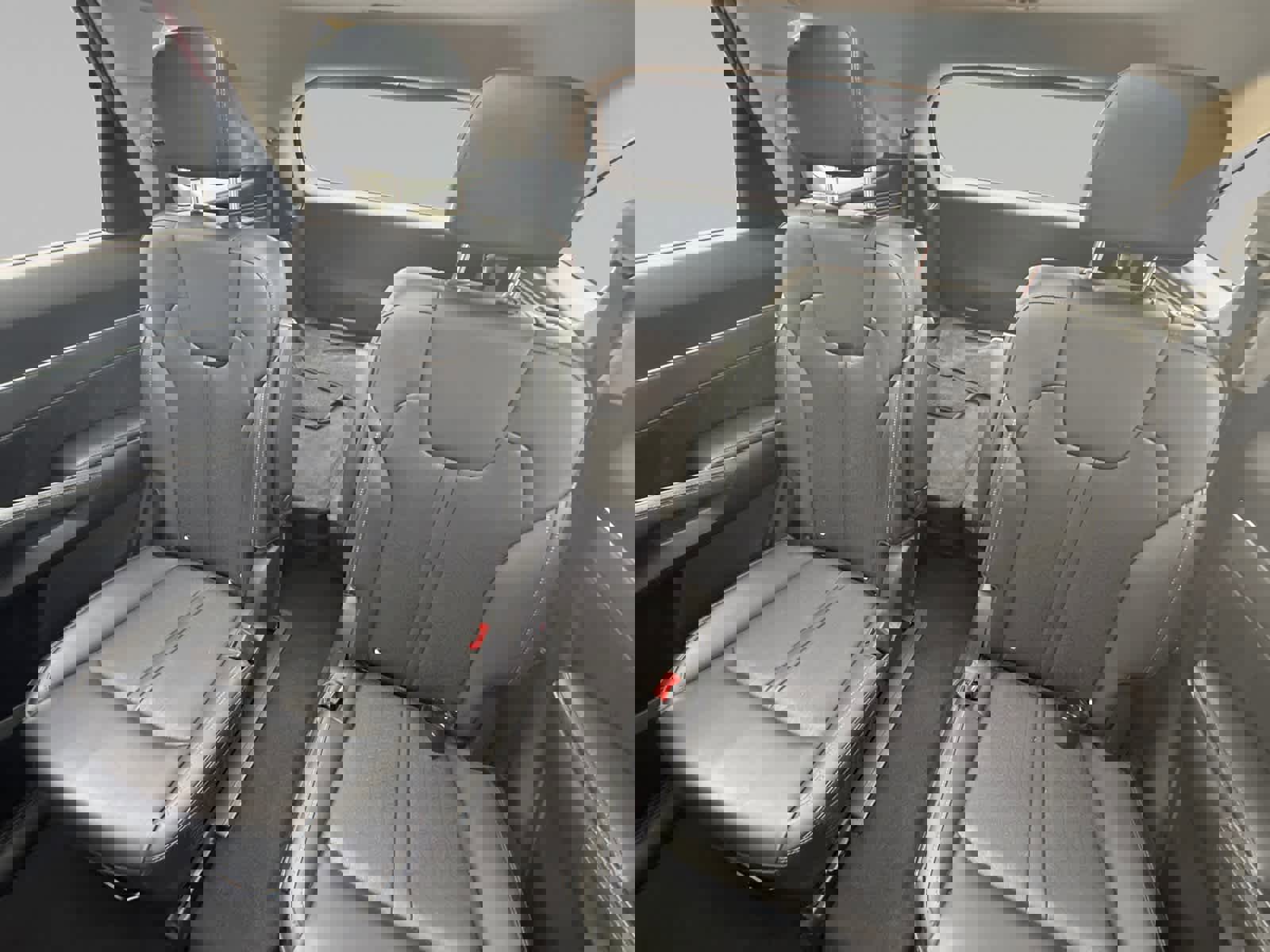 Used 2022 Kia Sorento SX w/ Panoramic Sunroof Package image 13