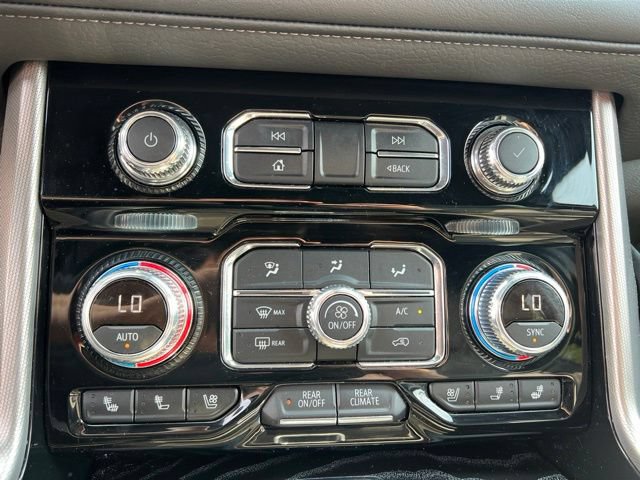 Used 2024 GMC Yukon Denali w/ LPO, Floor Liner Package AWD/4WD image 22