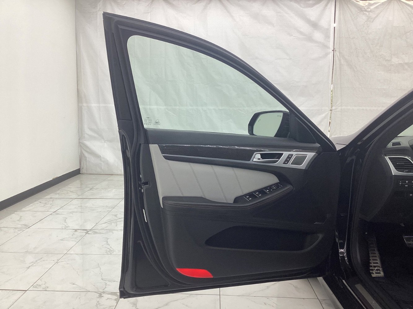 Used 2018 Genesis G80 3.3T Sport image 18