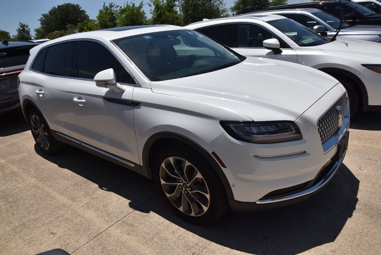 Used 2023 Lincoln Nautilus Reserve w/ Equipment Group 201A AWD/4WD image 5