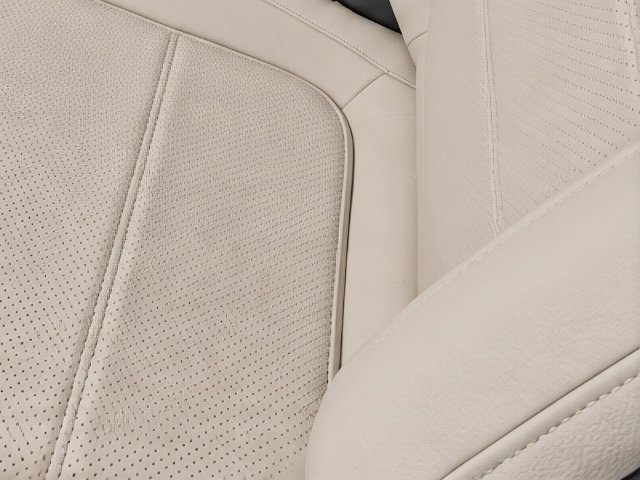 Used 2024 Mercedes-Benz GLC 300 4MATIC image 26