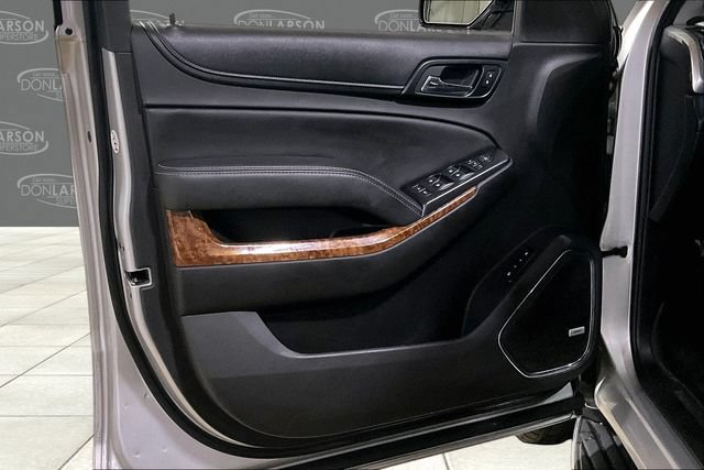 Used 2018 Chevrolet Suburban Premier AWD/4WD image 11