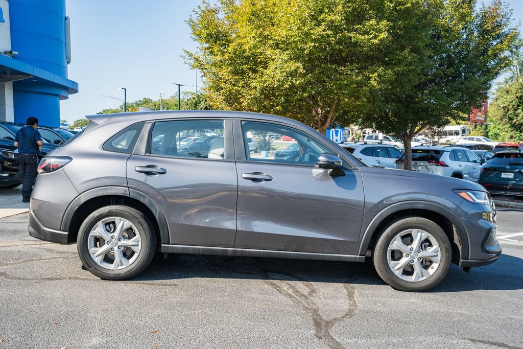 Certified 2024 Honda HR-V LX image 3