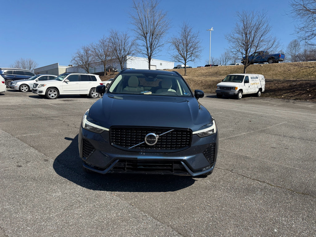 Certified 2023 Volvo XC60 B5 Plus w/ Protection Package Premier image 3
