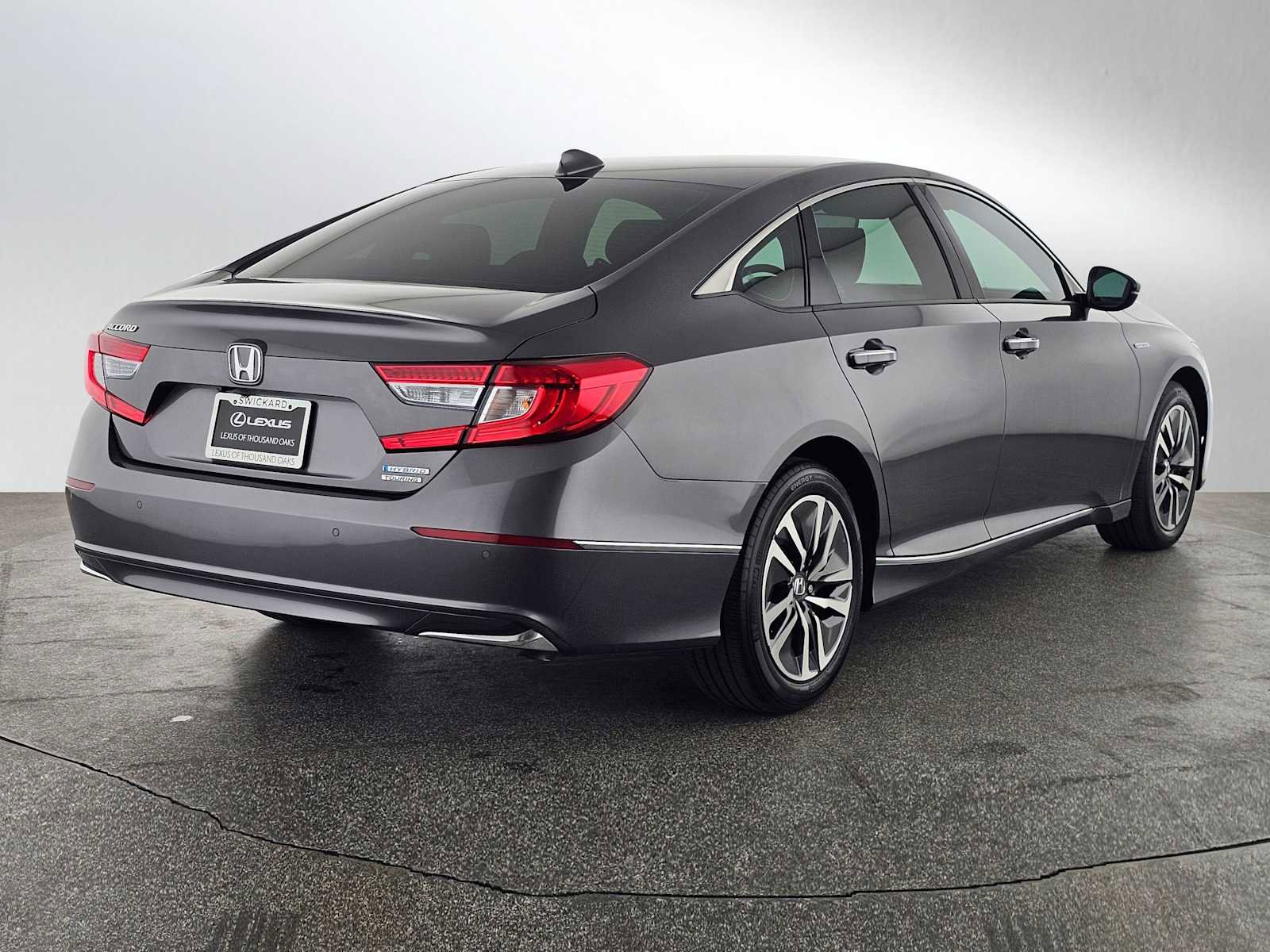 Used 2019 Honda Accord Touring image 3