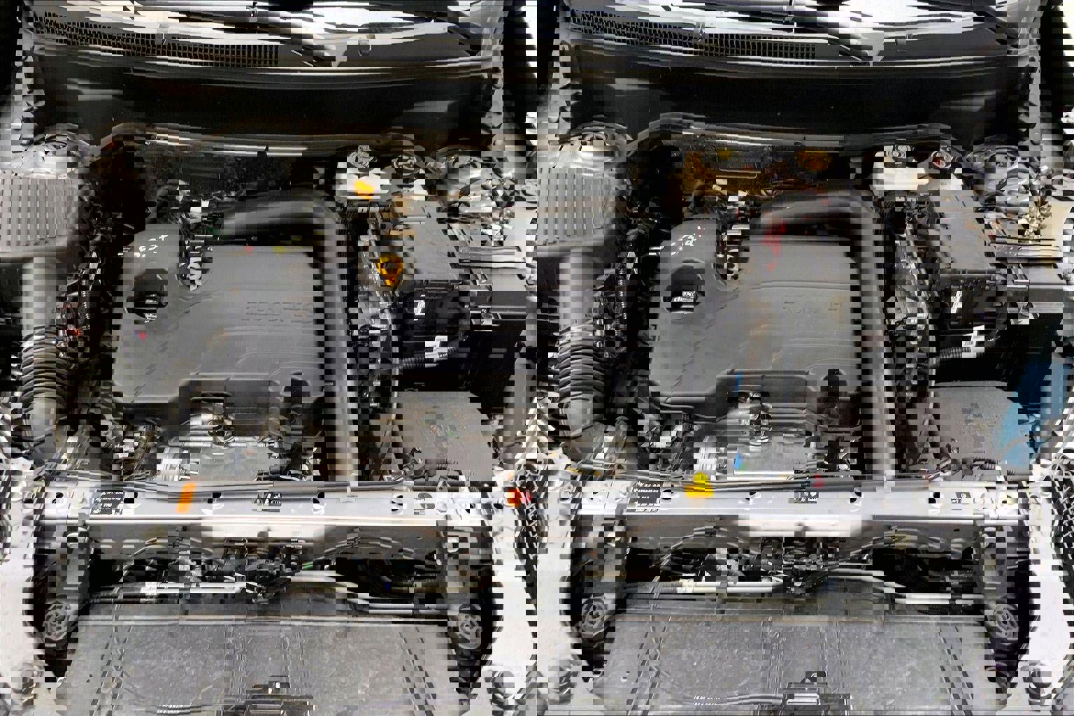 Used 2024 GMC Terrain Denali w/ Denali Premium Package AWD/4WD image 9