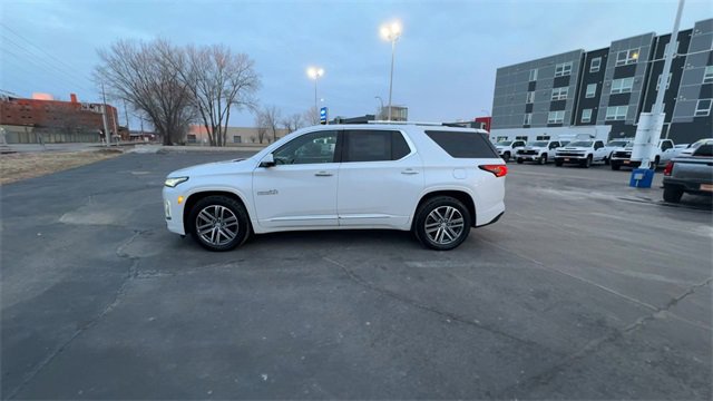 Used 2023 Chevrolet Traverse High Country w/ LPO, Floor Liner Package image 5