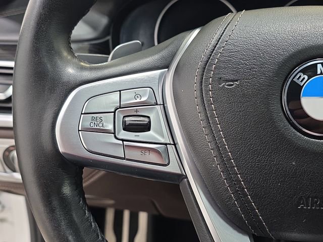 Used 2018 BMW 740i xDrive AWD/4WD image 16
