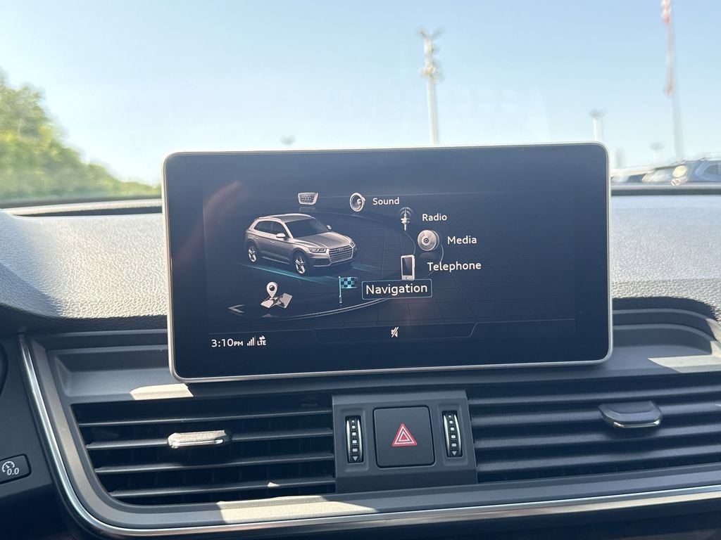 Used 2019 Audi Q5 2.0T Premium Plus w/ Premium Plus Package AWD/4WD image 12