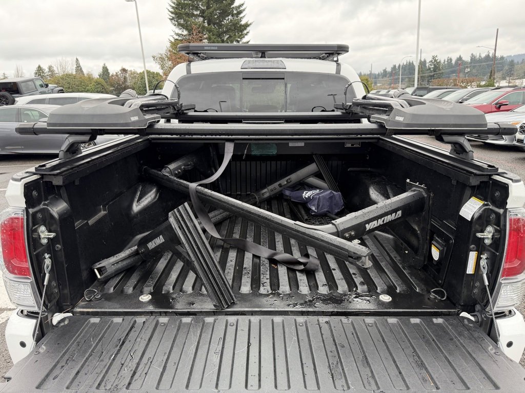 Used 2020 Toyota Tacoma TRD Off-Road w/ TRD Premium Off Road Package image 11