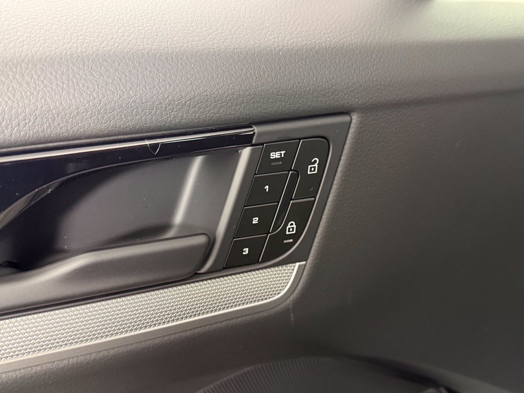 New 2026 Porsche Cayenne AWD/4WD image 24