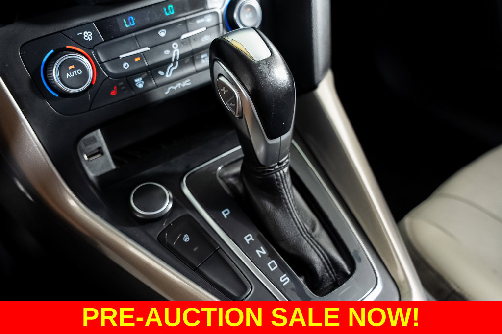 Used 2017 Ford Focus Titanium FWD image 31