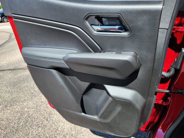 New 2025 GMC Canyon Elevation w/ Technology Package AWD/4WD image 11