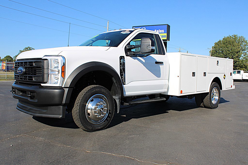 Used 2024 Ford F550 4x4 Regular Cab Super Duty image 2