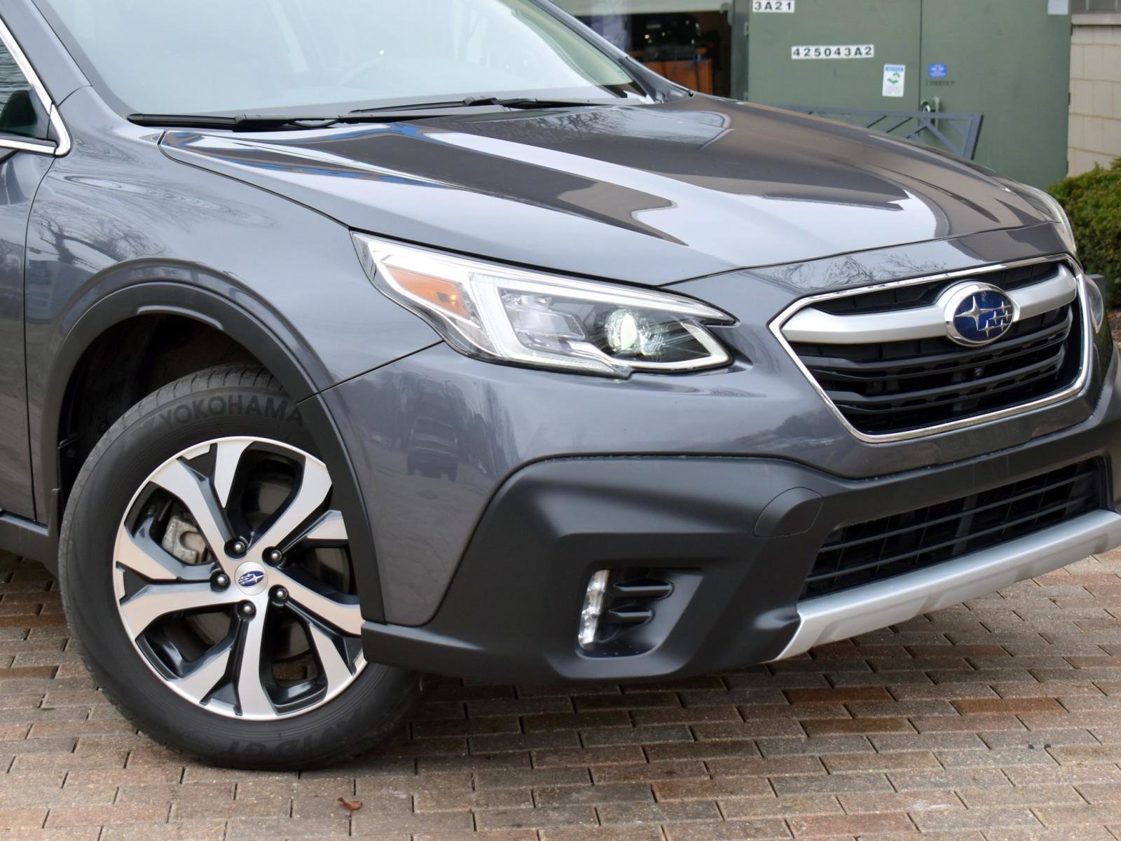 Used 2020 Subaru Outback Touring w/ Popular Package #2 image 4