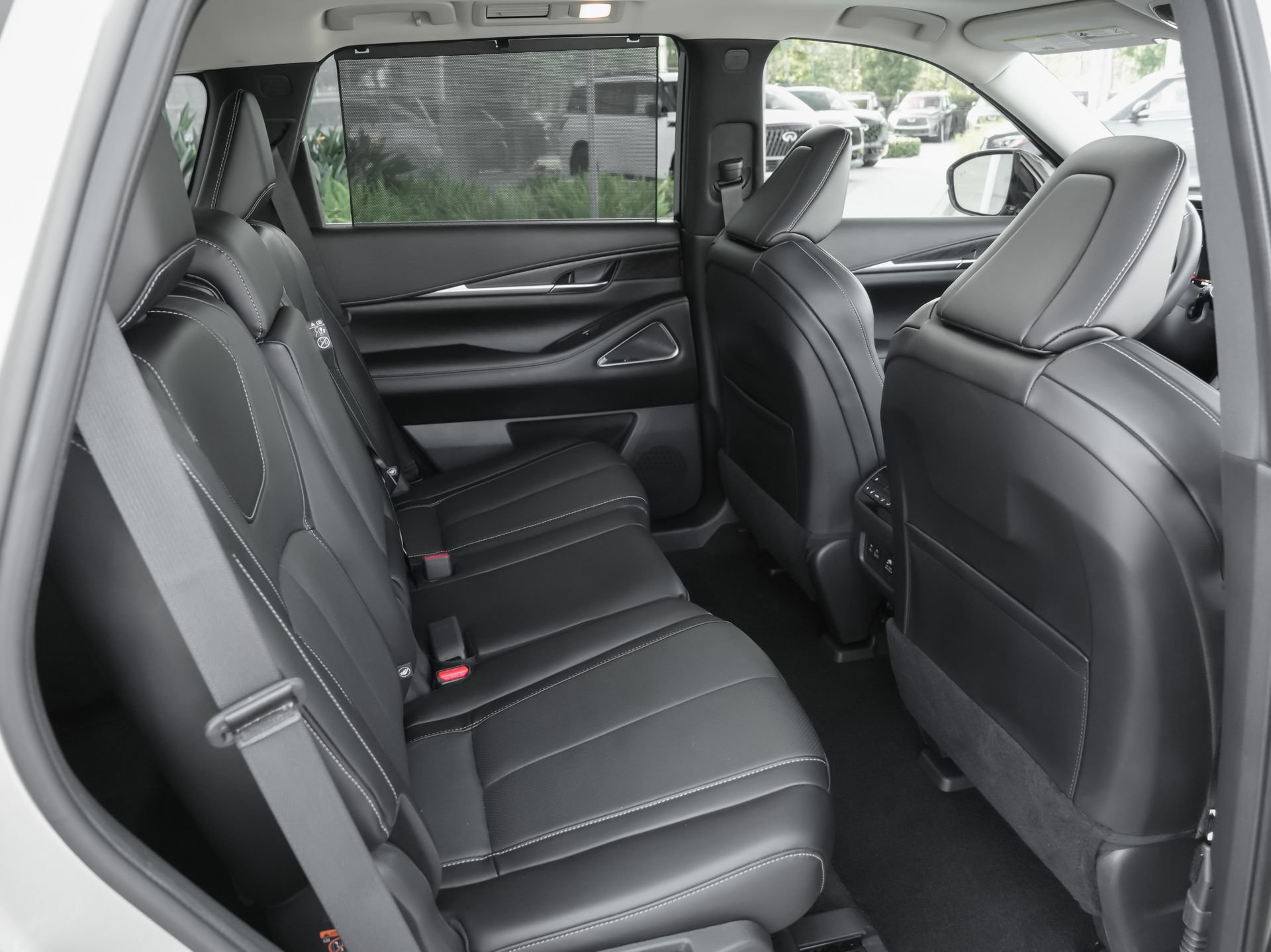 Certified 2023 INFINITI QX60 Sensory w/ Vision Package FWD image 35